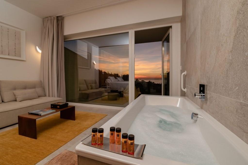 Leiro Residences - Preferred Hotels & Resorts Fuengirola Bagian luar foto