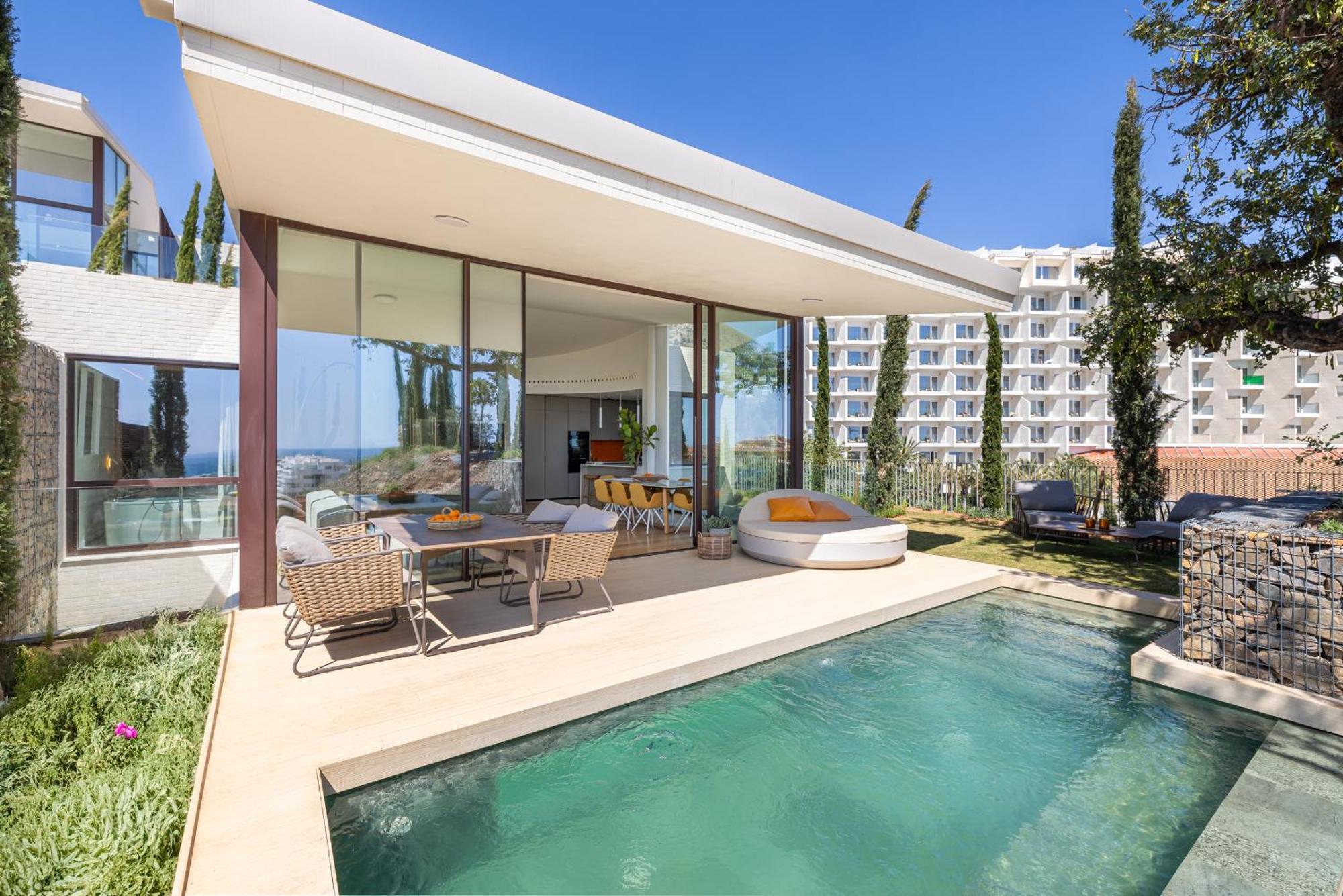 Leiro Residences - Preferred Hotels & Resorts Fuengirola Bagian luar foto